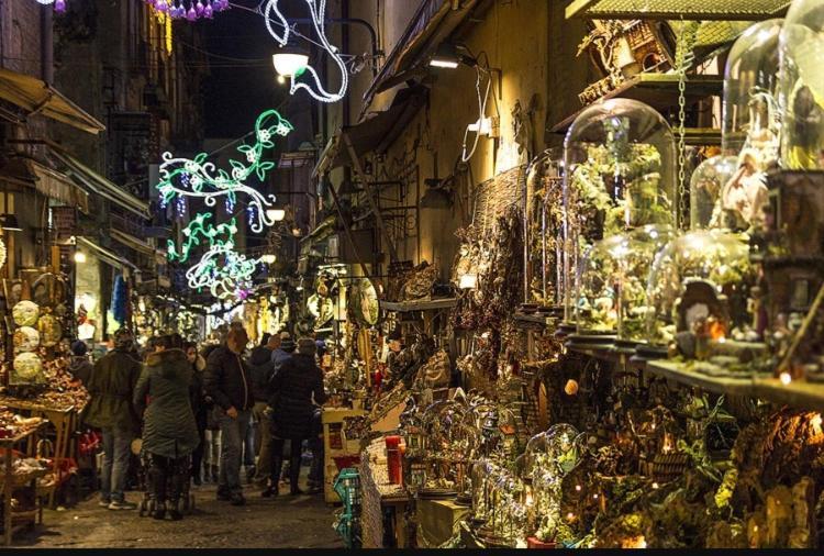 Il Cuore Di Napoli Exteriör bild
