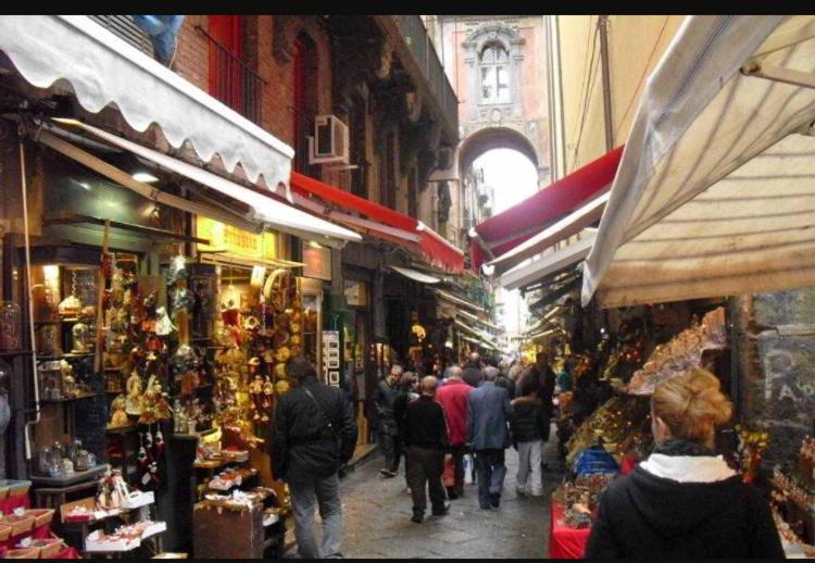 Il Cuore Di Napoli Exteriör bild